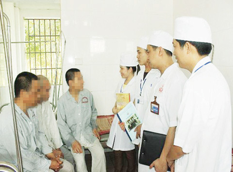 'Đại gia' nương nhờ bệnh viện: Từ tỷ phú thành tâm thần