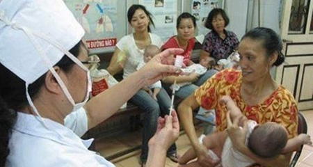WHO tại Việt Nam: Vắc-xin '5 trong 1' an toàn!