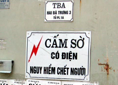 Phát hiện 2 vợ chồng ôm nhau chết