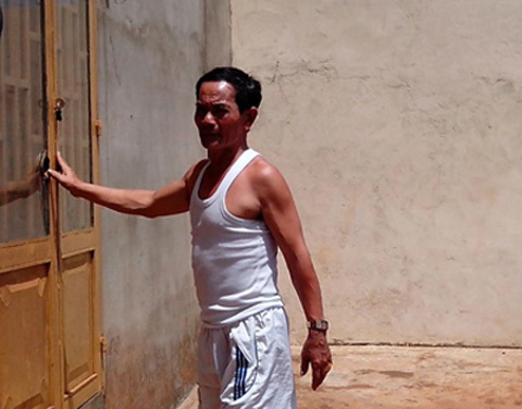 Tự tử sau khi “ăn trái cấm” với cô chủ nhỏ