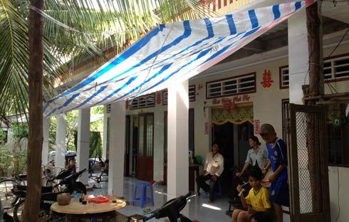 Trúng số bạc tỷ, ông thợ hồ khao cả làng