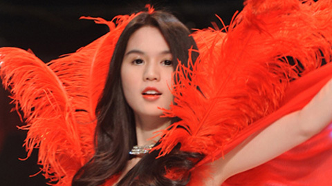 Diễn nội y sai luật, Ngọc Trinh bị xử phạt