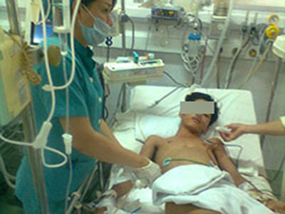 Buồn tình, nam sinh 15 tuổi uống thuốc sâu tự tử