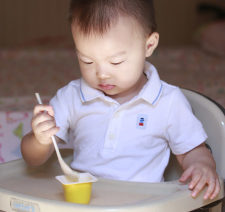 Né nuôi con sách Tây, cách Nhật, kiểu “ông bà ta”