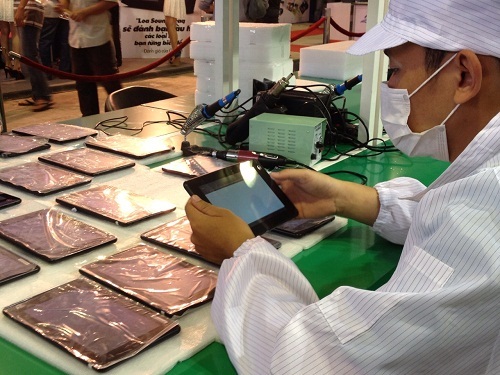 Máy tính bảng siêu rẻ 'hồn China, da Hàn Quốc'