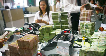 Đẩy gánh nặng nợ xấu về tương lai?