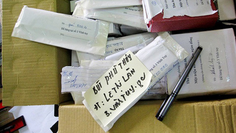 Khó xóa trách nhiệm dù dùng bút “tàng hình”