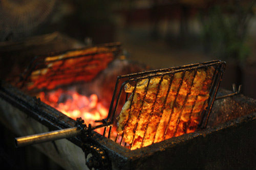 Vịt quay vàng ruộm nhờ “bí kíp”… hóa chất