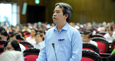 Thống đốc không còn than đơn độc