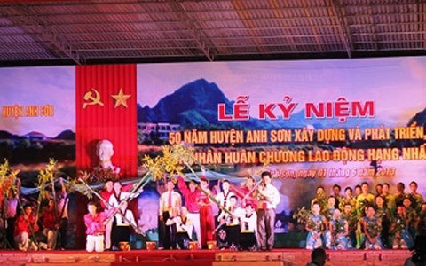 Kỷ niệm 50 năm thành lập huyện Anh Sơn