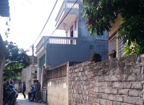 Tìm thấy xác người vợ bị chồng ném xuống sông