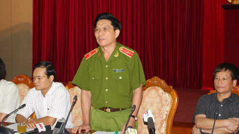 Cháy nổ tại cây xăng do nhân viên tắc trách