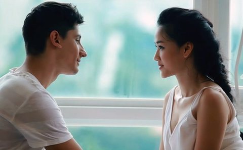 Maya tình tứ với vũ công khiêu vũ quốc tế