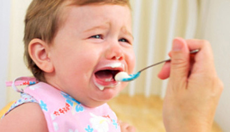 Trẻ suýt chết, trầm cảm vì phải ăn nhiều