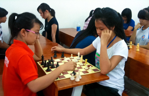 Giải trạng cờ Quý Tỵ 2013