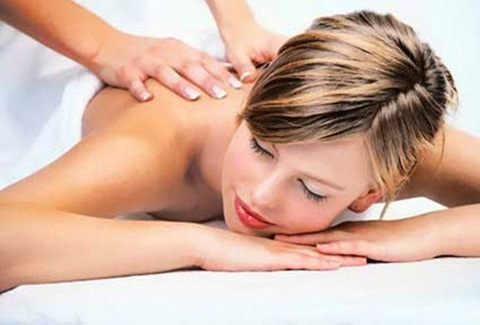 Những kiểu mát xa quái dị của quý bà