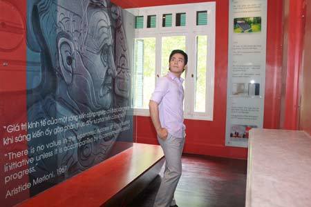 MC Phan Anh bắt gặp tình yêu ở Ý