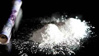 Chơi 'hàng đá', thẩm phán bị đình chỉ công tác