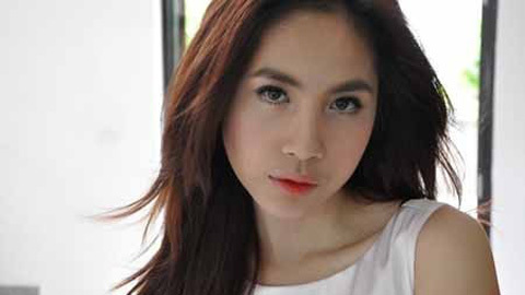 Thủy Tiên: Sống không hối tiếc