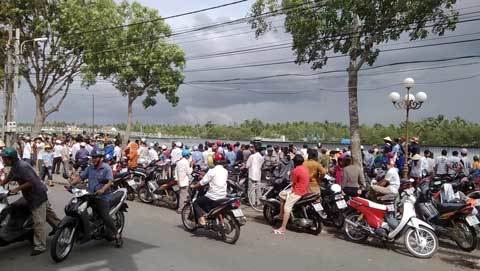 Phát hiện thi thể trôi sông