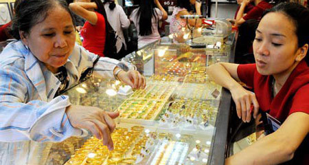 Nói và làm: Lại loạn với vàng