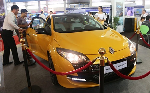 Trước bạ ôtô tại Hà Nội giảm còn 10%?