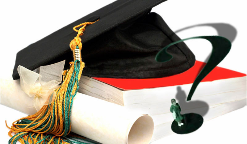 Từ chối bằng tại chức là đúng?