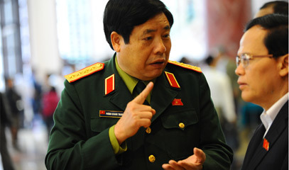 Việt Nam mua 6 tàu ngầm
