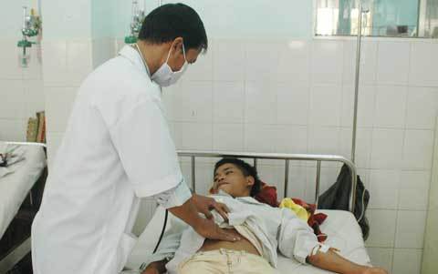 1 người chết, 10 người nhập viện vì ăn thịt cóc