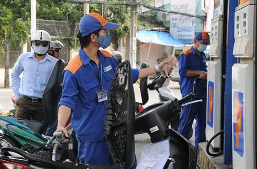 Biện minh cho việc tăng giá điện, xăng