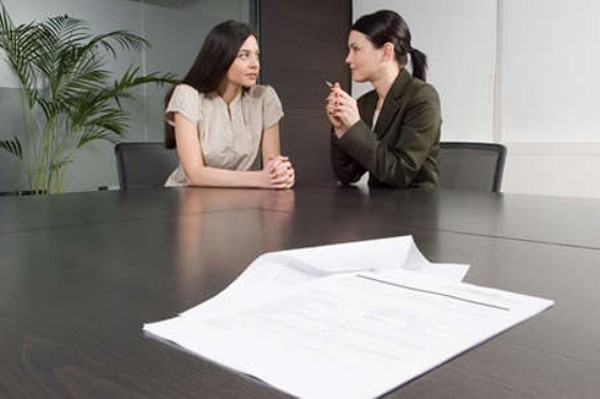 Gái công sở và muôn nẻo đường toan tính