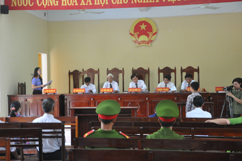 Giết hàng xóm lấy tiền chơi bi a