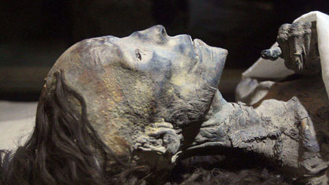 Bí ẩn xác ướp nữ hoàng dưới mộ cổ nghìn tuổi