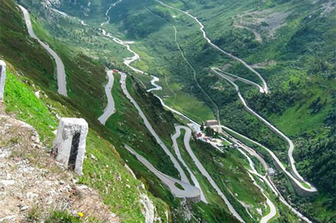 Lạnh gáy với 10 cung đường nguy hiểm nhất thế giới