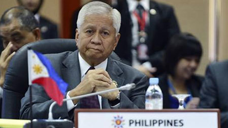 Ngoại trưởng TQ - Philipines 'khẩu chiến'