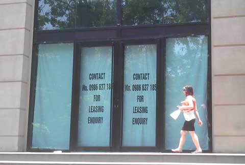 Chạnh lòng những nhà phố hoang lạnh ở Hà Nội