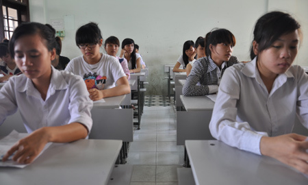 ĐHQG Hà Nội trả lại tiền cho thí sinh