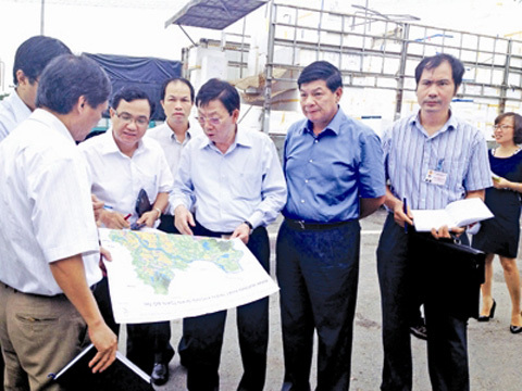 Chủ tịch Hà Nội bất ngờ 'vi hành' các bến xe
