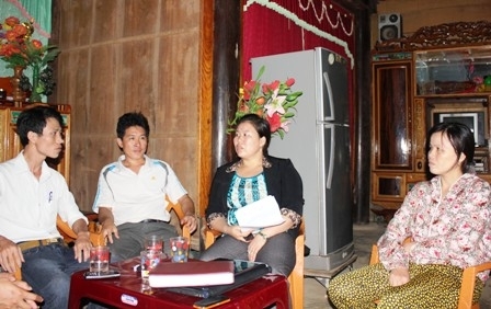 Nộp hàng trăm triệu, vừa đến Hàn Quốc thì bị bắt