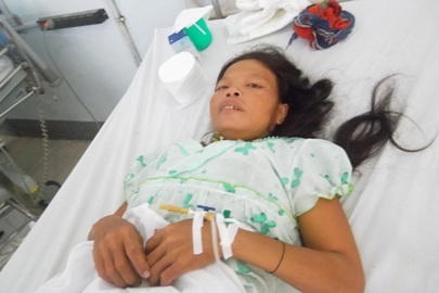 Cháu bé sinh non tử vong...mẹ nguy kịch trên giường bệnh