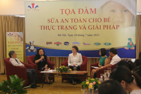 Chật vật chọn sữa an toàn cho con