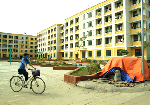 Gói 30.000 tỷ: DN 'hưởng lộc', dân nghèo chờ dài