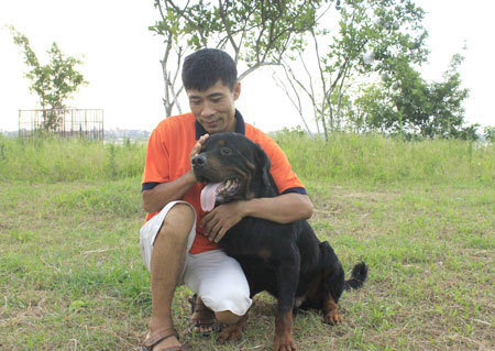 Đại gia khóc ròng vì... 'cẩu tặc'