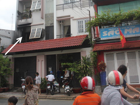 Cháy sát trường mầm non, sơ tán khẩn 60 học sinh