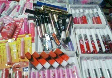 Thị trường mỹ phẩm- khó phân biệt thật giả