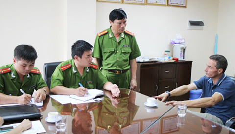 Viên bác sỹ đồi trụy người Pháp bị bắt ở Việt Nam