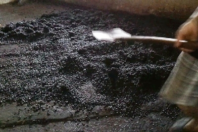 Độc chiêu chế 5 kg hạt thành 1 tạ cà phê bột