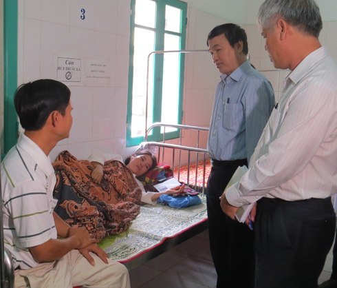 Có nghèo đến nỗi thiếu tiền mua văcxin tốt
