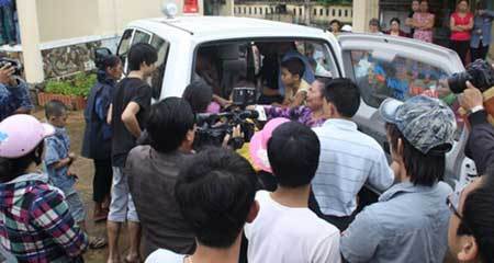 Khi người dân không còn khả năng ‘sốc phản vệ’