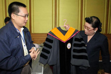 Thái Lan truy quét đại học ‘ma’
